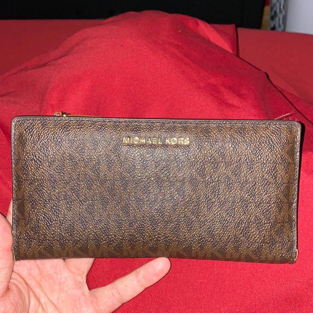 Michael Kors Original brown slim & trifold wallet